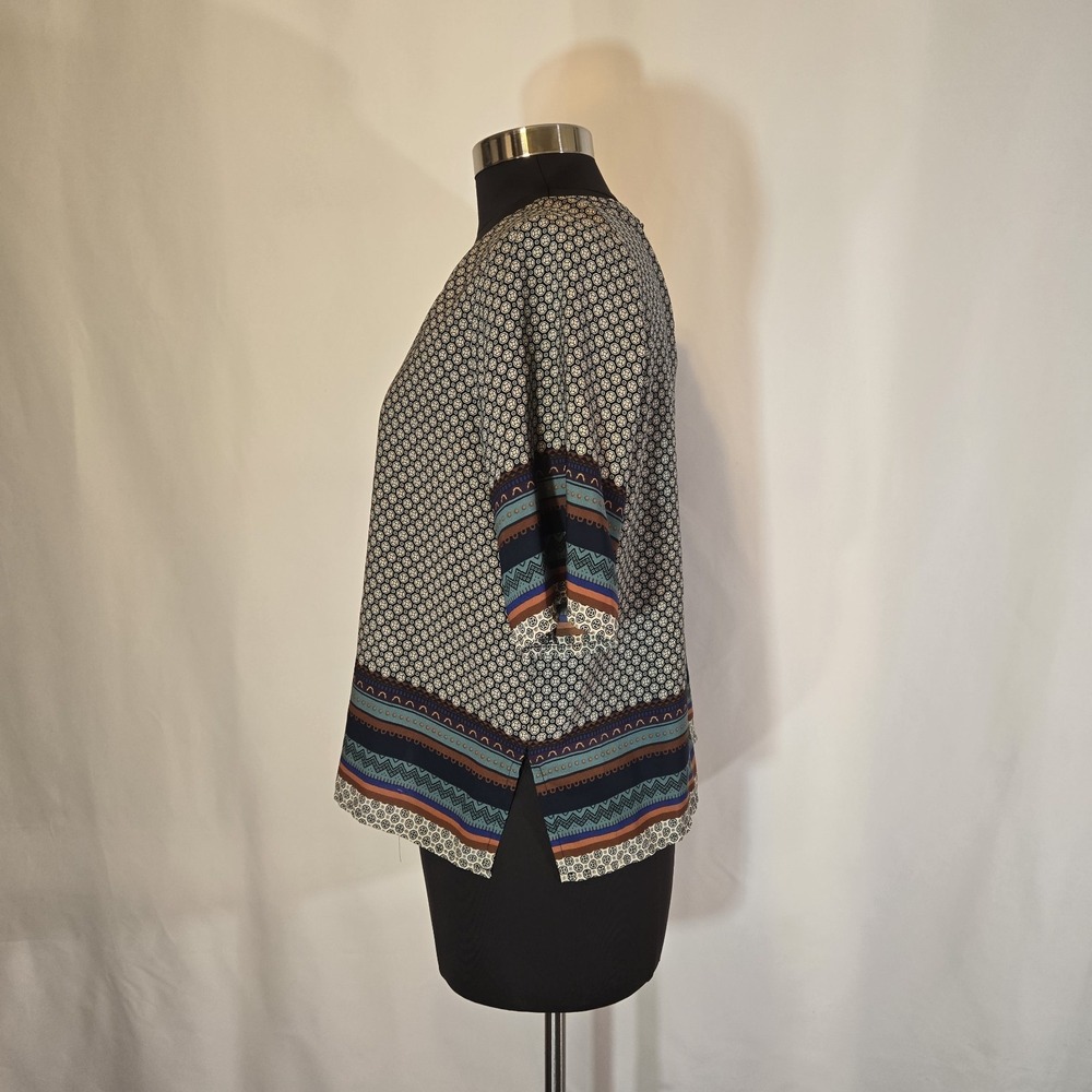 Forever‎ 21 Women's Large Multicolor Geometric Boho Top Short Sleeve Lightweight - Picture 4 of 5